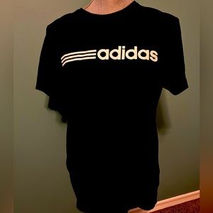 Vintage Adidas t-shirt, size medium
